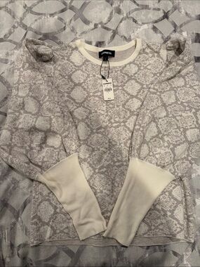 Express Women's Cream & Light Gray Snake-Print Crewneck Sweater